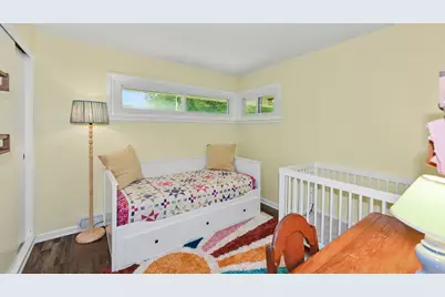 7820 W Barnard Ave, Greenfield, WI 53220 - Photo 20
