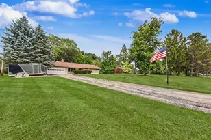 7820 W Barnard Ave, Greenfield, WI 53220 - Photo 38