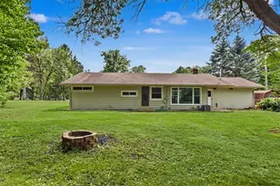 7820 W Barnard Ave, Greenfield, WI 53220 - Photo 32