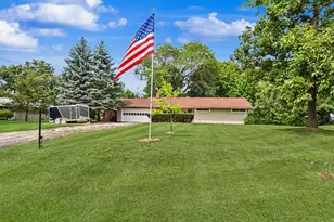 7820 W Barnard Ave, Greenfield, WI 53220 - Photo 4