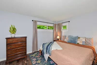 7820 W Barnard Ave, Greenfield, WI 53220 - Photo 18