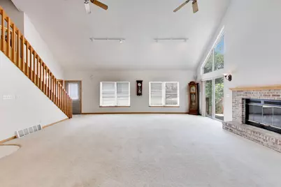 809  Spruce St, Twin Lakes, WI 53181 - Photo 6