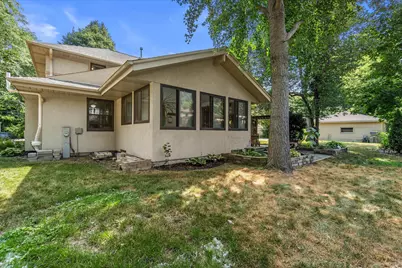 4947 W Jackson Park Dr, Milwaukee, WI 53219 - Photo 34