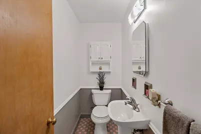 4947 W Jackson Park Dr, Milwaukee, WI 53219 - Photo 18