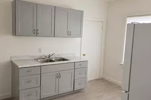 1027 Albert St, Racine, WI 53404 - Photo 6