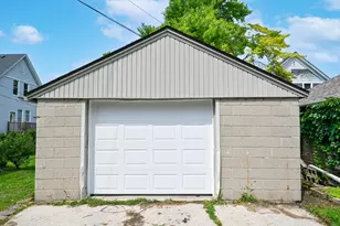 229 South St, West Bend, WI 53095 - Photo 22