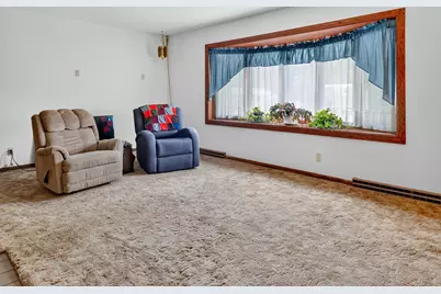 8826 S Patricia Blvd, Oak Creek, WI 53154 - Photo 10