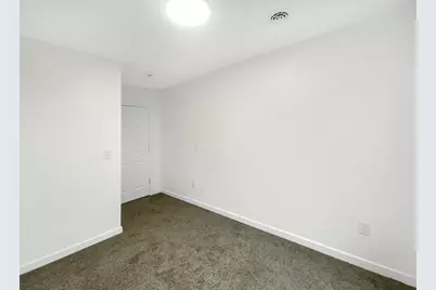 1431 N 22nd St, Milwaukee, WI 53205 - Photo 14