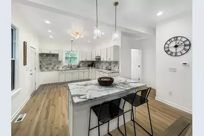 1431 N 22nd St, Milwaukee, WI 53205 - Photo 4