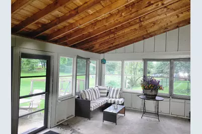 686 S Concord Rd, Oconomowoc, WI 53066 - Photo 12