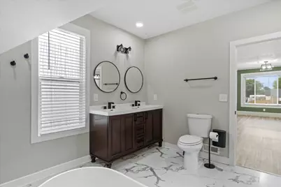 7131 S Pennsylvania Ave, Oak Creek, WI 53154 - Photo 10