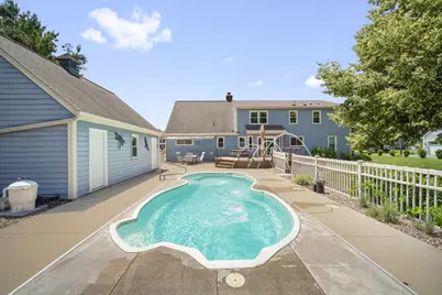149  Hickory Dr, Delafield, WI 53018 - Photo 36