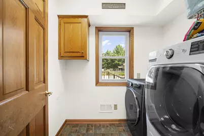 149  Hickory Dr, Delafield, WI 53018 - Photo 24