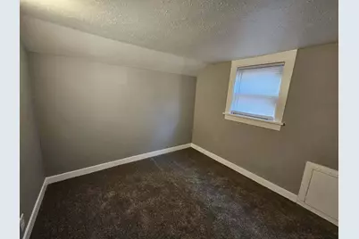 714  Kewaunee St, Racine, WI 53402 - Photo 8