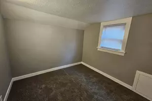 714 Kewaunee St, Racine, WI 53402 - Photo 8
