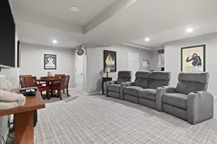 1421 N Humboldt Ave, Milwaukee, WI 53202 - Photo 32