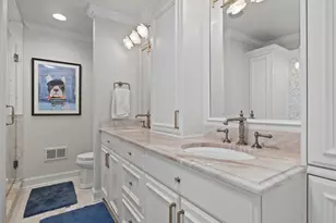 1421 N Humboldt Ave, Milwaukee, WI 53202 - Photo 26