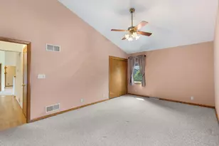 6871 S Dory Dr, Franklin, WI 53132 - Photo 20