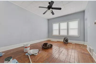1125 E Clarke St, Milwaukee, WI 53212 - Photo 2
