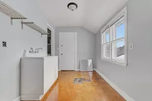 1125 E Clarke St, Milwaukee, WI 53212 - Photo 20