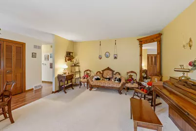 452  Willsher Dr, Fond du Lac, WI 54935 - Photo 2