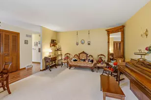452 Willsher Dr, Fond du Lac, WI 54935 - Photo 2