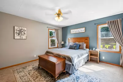 8020 S 68th St, Franklin, WI 53132 - Photo 12