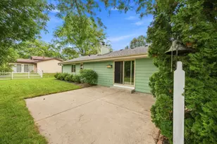 2234 Yvonne St, Waukesha, WI 53188 - Photo 50