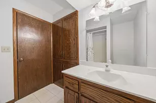 2234 Yvonne St, Waukesha, WI 53188 - Photo 24