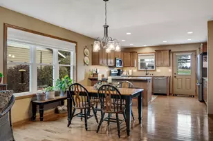 264 Crestwood Ln, Onalaska, WI 54650 - Photo 8