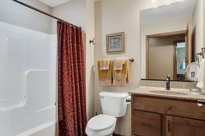 264  Crestwood Ln, Onalaska, WI 54650 - Photo 14
