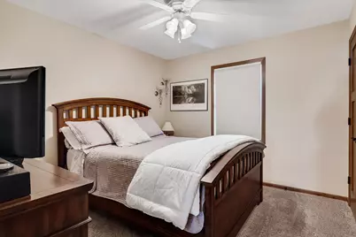 264  Crestwood Ln, Onalaska, WI 54650 - Photo 12