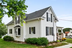 226 S Liberty St, Valders, WI 54245 - Photo 6