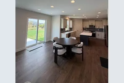 490  Talbots Woods Dr, Dousman, WI 53118 - Photo 6