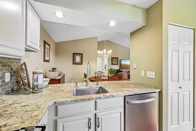 9079  Westlake Dr, Greendale, WI 53129 - Photo 16