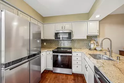 9079  Westlake Dr, Greendale, WI 53129 - Photo 14