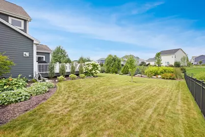 N61W13722  Weyer Farm Dr, Menomonee Falls, WI 53051 - Photo 34