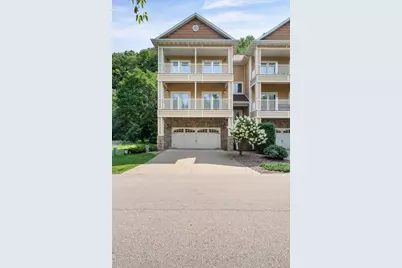 1322  Sunset Ct, La Crosse, WI 54601 - Photo 2