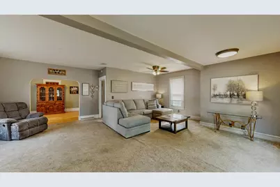 713  Charles St, Fort Atkinson, WI 53538 - Photo 4