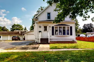 713 Charles St, Fort Atkinson, WI 53538 - Photo 1