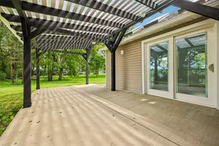 W6146 State Line Rd, Walworth, WI 53184 - Photo 8