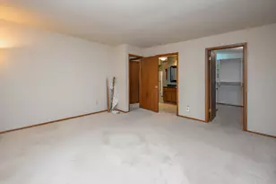9123 S 35th St, Franklin, WI 53132 - Photo 24