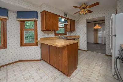 9123 S 35th St, Franklin, WI 53132 - Photo 14