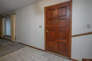 9123 S 35th St, Franklin, WI 53132 - Photo 6