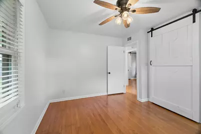705  Oak St, South Milwaukee, WI 53172 - Photo 24