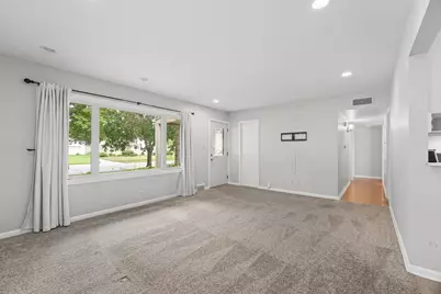 705  Oak St, South Milwaukee, WI 53172 - Photo 6