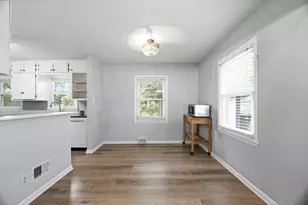 705 Oak St, South Milwaukee, WI 53172 - Photo 8