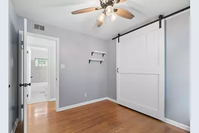 705  Oak St, South Milwaukee, WI 53172 - Photo 18