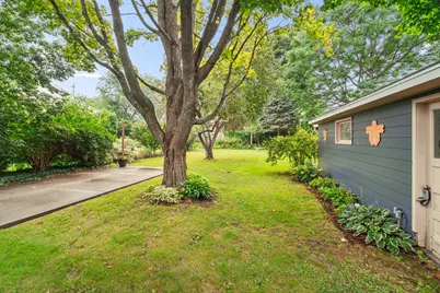 705  Oak St, South Milwaukee, WI 53172 - Photo 34