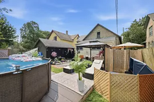 1827 Green St, Racine, WI 53402 - Photo 34